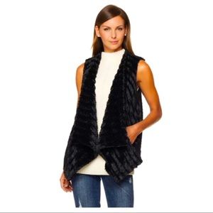 G by Guiliana Dark Blue Faux Fur Vest
